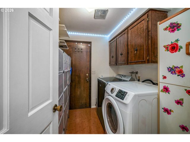 4496 JANICE Ave Ne, Salem, OR 97305
