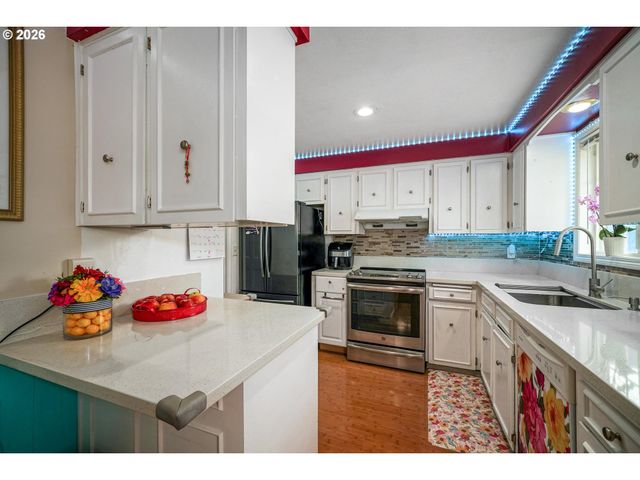 4496 JANICE Ave Ne, Salem, OR 97305