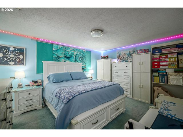 4496 JANICE Ave Ne, Salem, OR 97305