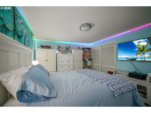 4496 JANICE Ave Ne, Salem, OR 97305