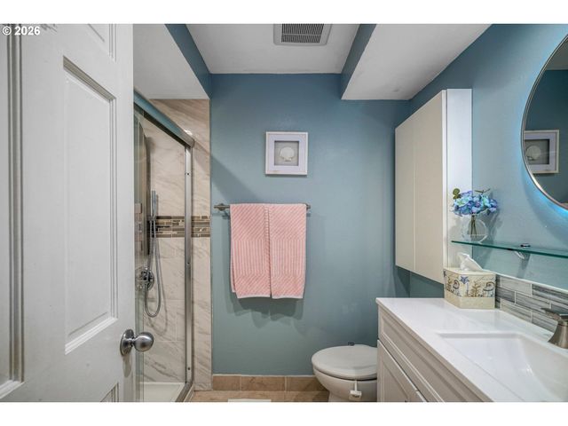 4496 JANICE Ave Ne, Salem, OR 97305