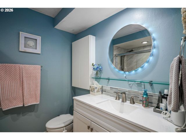 4496 JANICE Ave Ne, Salem, OR 97305