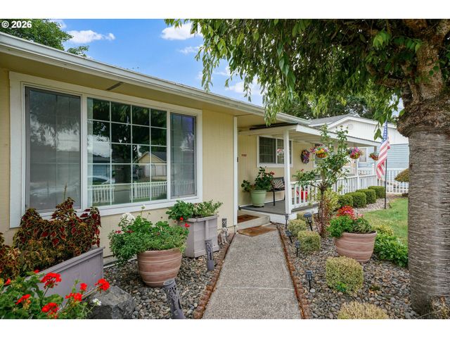 4496 JANICE Ave Ne, Salem, OR 97305