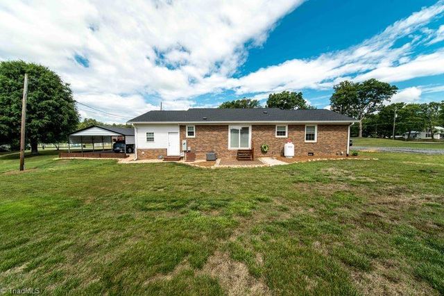 5055 Pine Hall Road, Walkertown, NC 27051