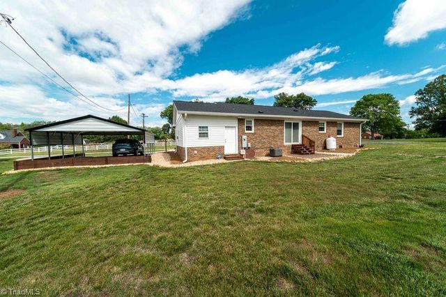 5055 Pine Hall Road, Walkertown, NC 27051