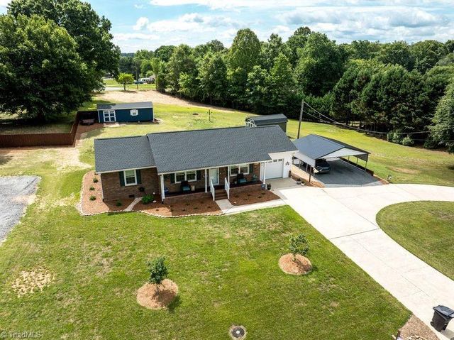 5055 Pine Hall Road, Walkertown, NC 27051