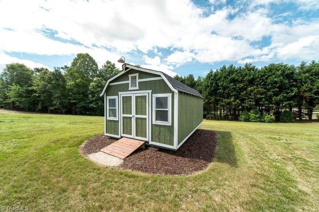 5055 Pine Hall Road, Walkertown, NC 27051