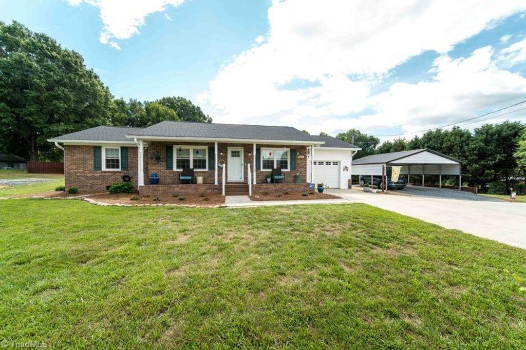 5055 Pine Hall Road, Walkertown, NC 27051