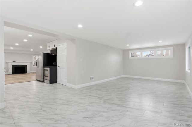 5900 Neff Avenue, Detroit, MI 48224