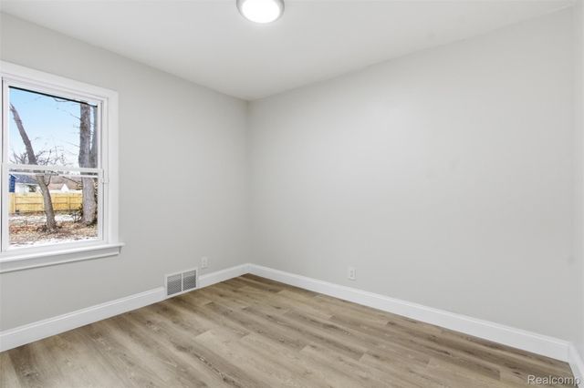 5900 Neff Avenue, Detroit, MI 48224