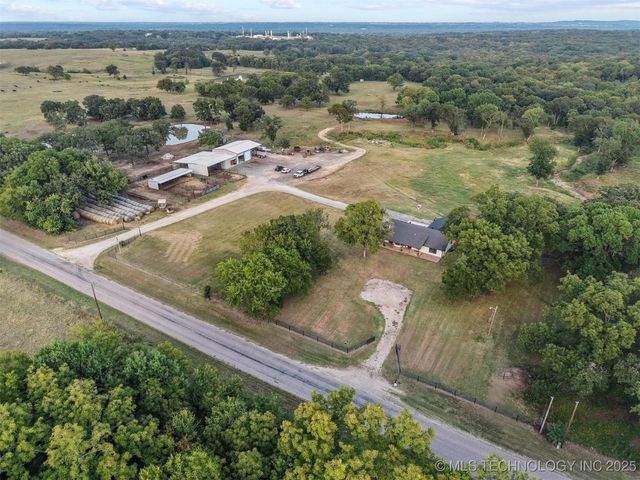17428 Cumberland Road, Madill, OK 73446