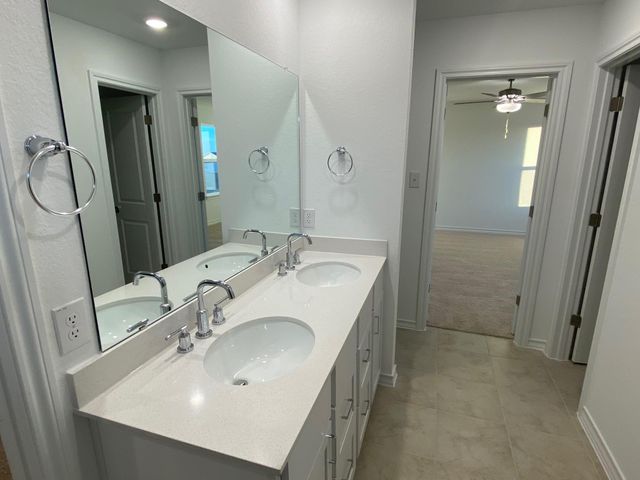 270 Pepperbark LOOP, Buda, TX 78610