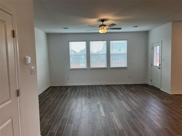 270 Pepperbark LOOP, Buda, TX 78610