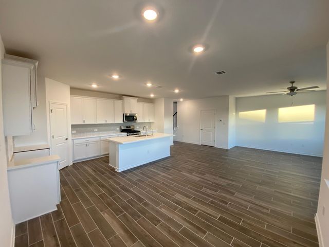 270 Pepperbark LOOP, Buda, TX 78610