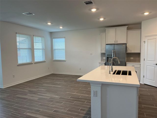 270 Pepperbark LOOP, Buda, TX 78610