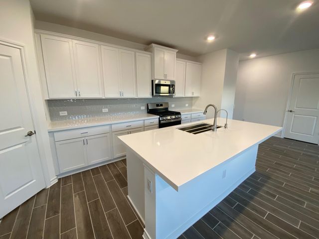 270 Pepperbark LOOP, Buda, TX 78610