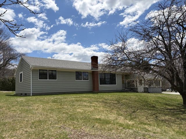 17 Fairwood Heights, Morristown, VT 05661
