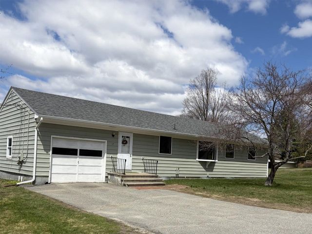 17 Fairwood Heights, Morristown, VT 05661