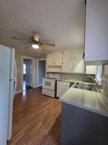 211 Rushwood Dr, Murfreesboro, TN 37130