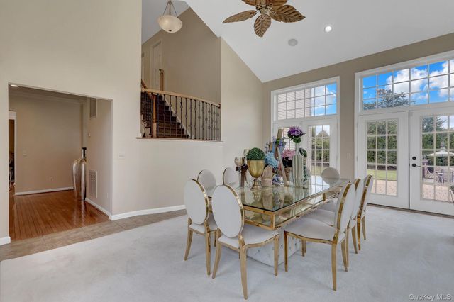 7 Brookline Court, Wading River, NY 11792