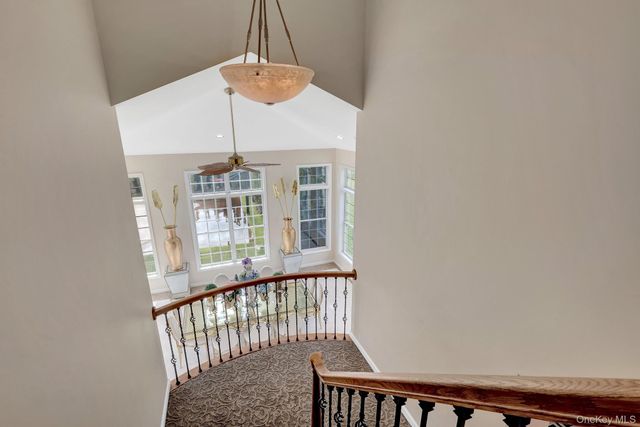 7 Brookline Court, Wading River, NY 11792