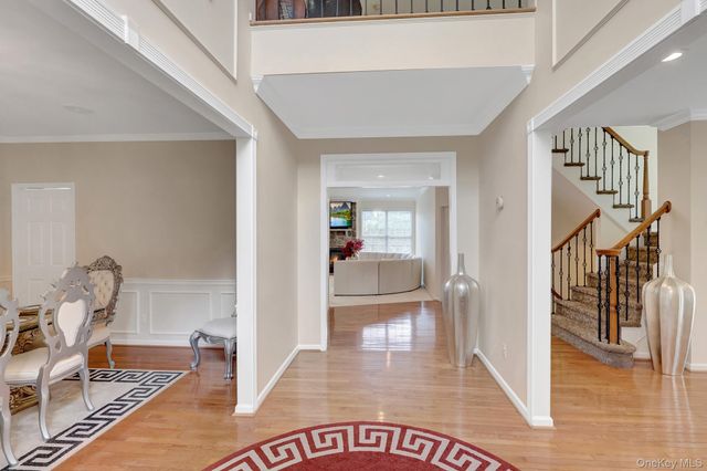 7 Brookline Court, Wading River, NY 11792