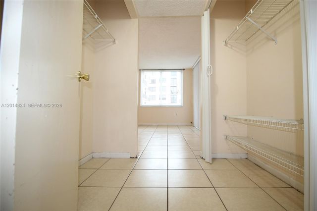 17890 W Dixie Hwy 519 Hwy 519, North Miami Beach, FL 33160