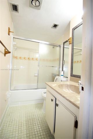 17890 W Dixie Hwy 519 Hwy 519, North Miami Beach, FL 33160