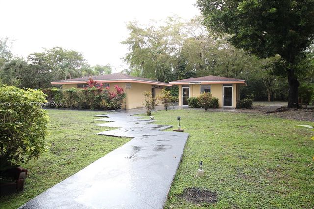 17890 W Dixie Hwy 519 Hwy 519, North Miami Beach, FL 33160