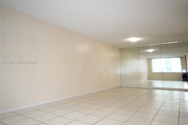 17890 W Dixie Hwy 519 Hwy 519, North Miami Beach, FL 33160