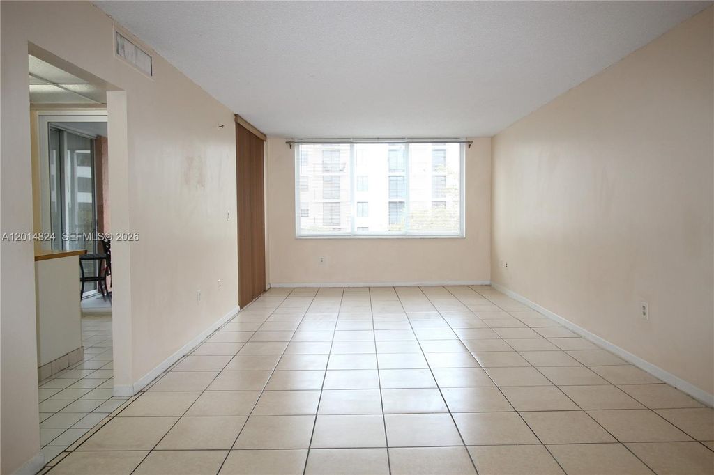 17890 W Dixie Hwy 519 Hwy 519, North Miami Beach, FL 33160