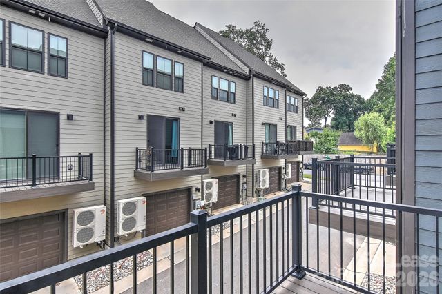 421 Spearfield Lane, Charlotte, NC 28205