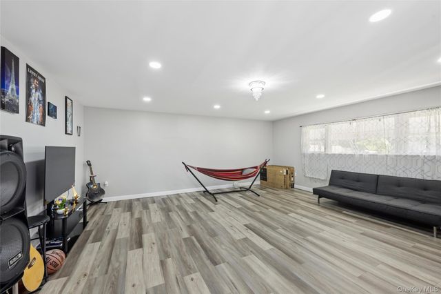 71 11th Avenue, Huntington Station, NY 11746