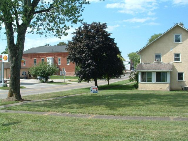 76 E Main Street, Centerburg, OH 43011