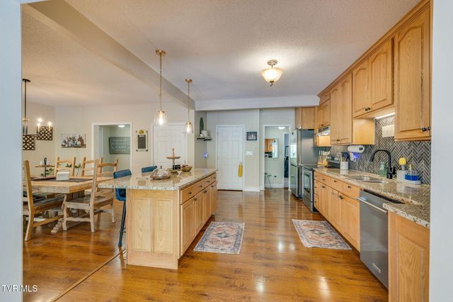 748 Cripple Creek Road, Watauga, TN 37694