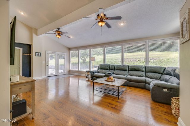 748 Cripple Creek Road, Watauga, TN 37694