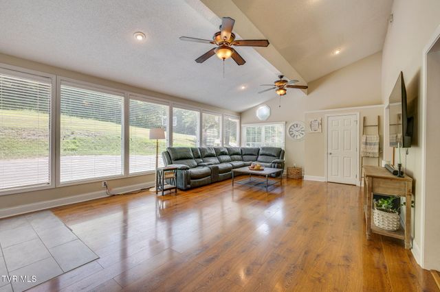 748 Cripple Creek Road, Watauga, TN 37694