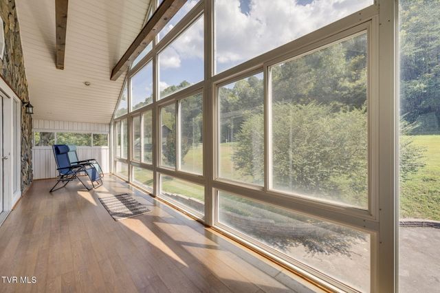 748 Cripple Creek Road, Watauga, TN 37694