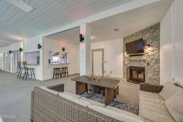 748 Cripple Creek Road, Watauga, TN 37694