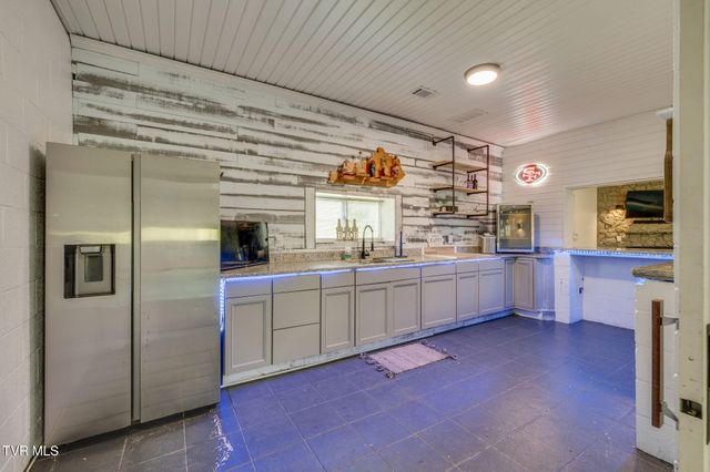 748 Cripple Creek Road, Watauga, TN 37694