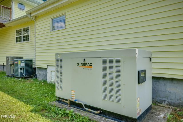 748 Cripple Creek Road, Watauga, TN 37694