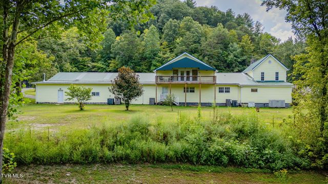 748 Cripple Creek Road, Watauga, TN 37694