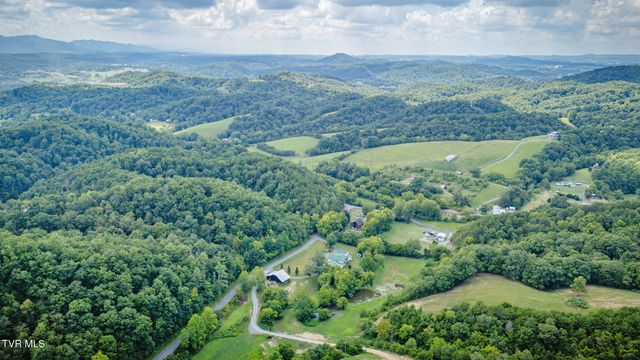 748 Cripple Creek Road, Watauga, TN 37694