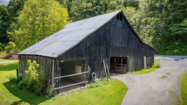 748 Cripple Creek Road, Watauga, TN 37694