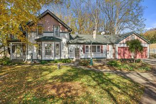 5724 N Helenville ROAD, Helenville, WI 53137
