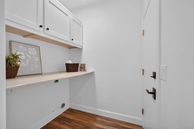 2742 Kalamer Way, Sacramento, CA 95835