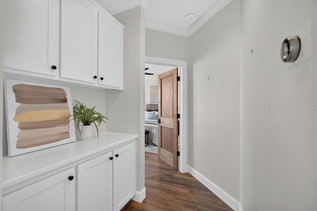 2742 Kalamer Way, Sacramento, CA 95835