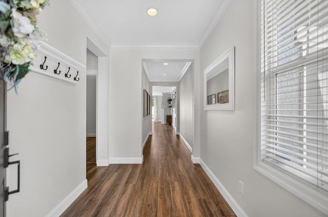 2742 Kalamer Way, Sacramento, CA 95835