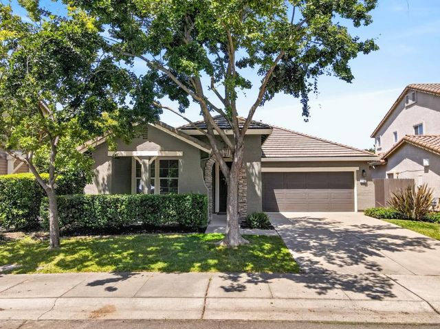 2742 Kalamer Way, Sacramento, CA 95835