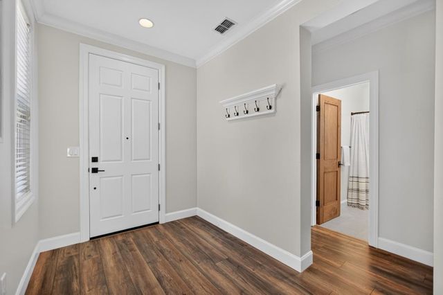 2742 Kalamer Way, Sacramento, CA 95835